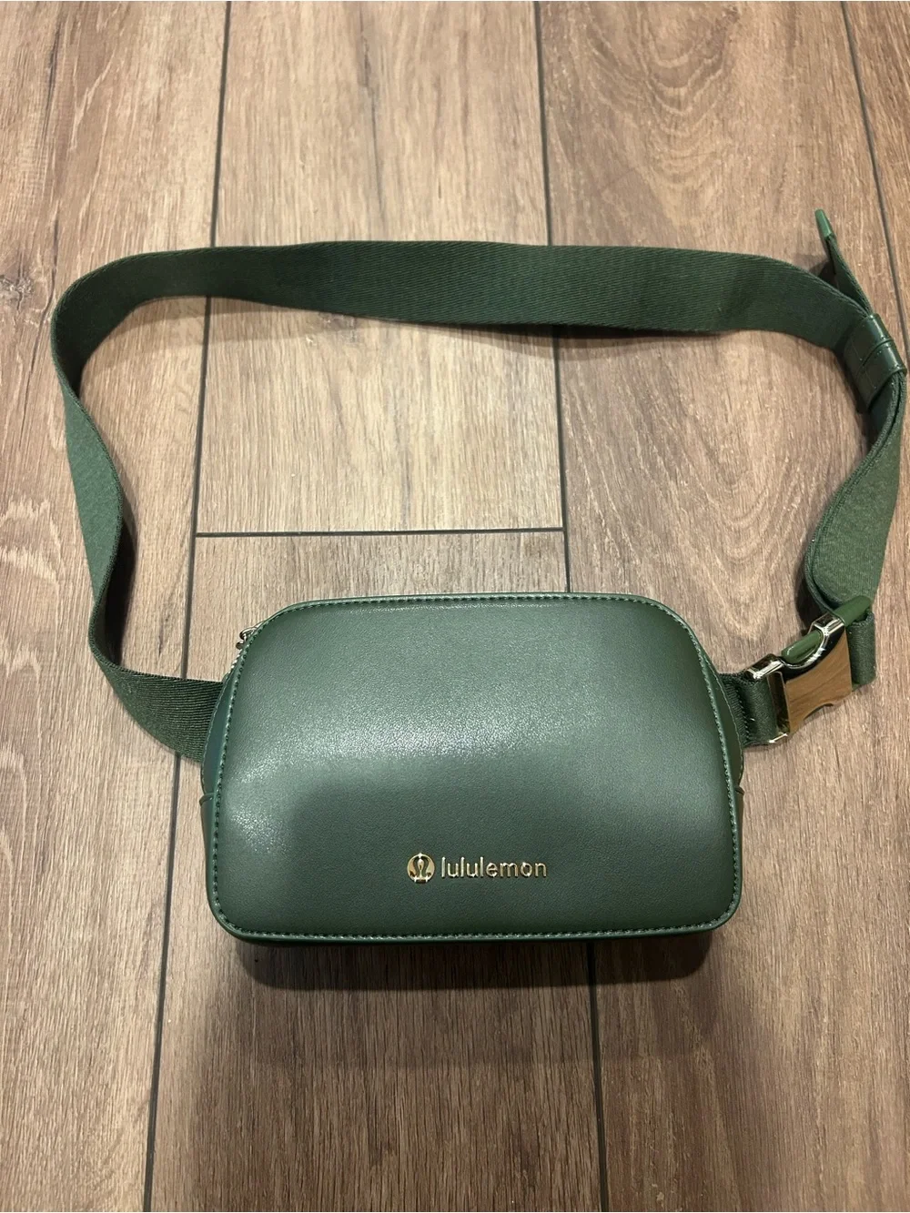 lululemon athletica Forest Green Crossbody Belt Bag